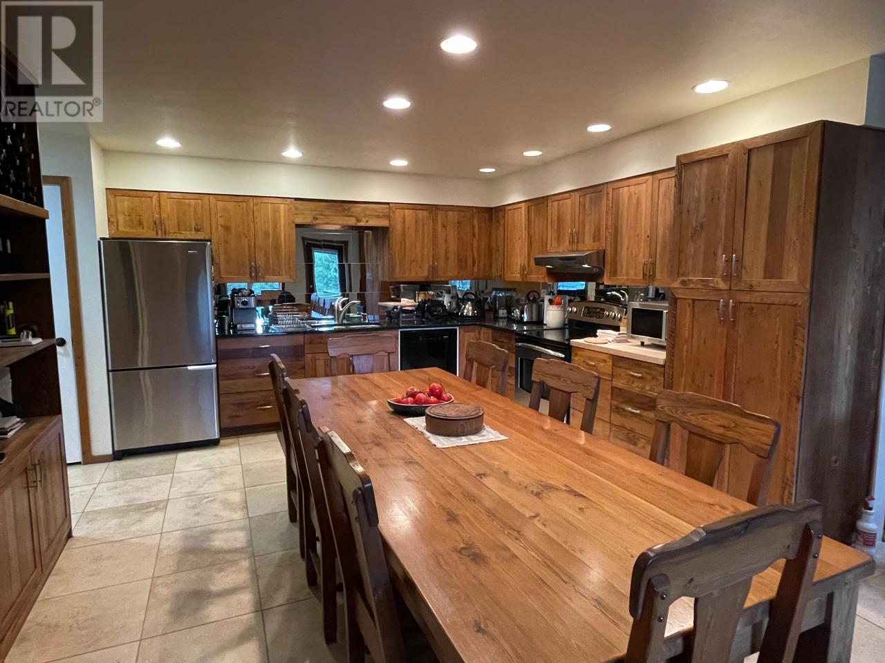 1910 HULME CREEK Road, Rock Creek