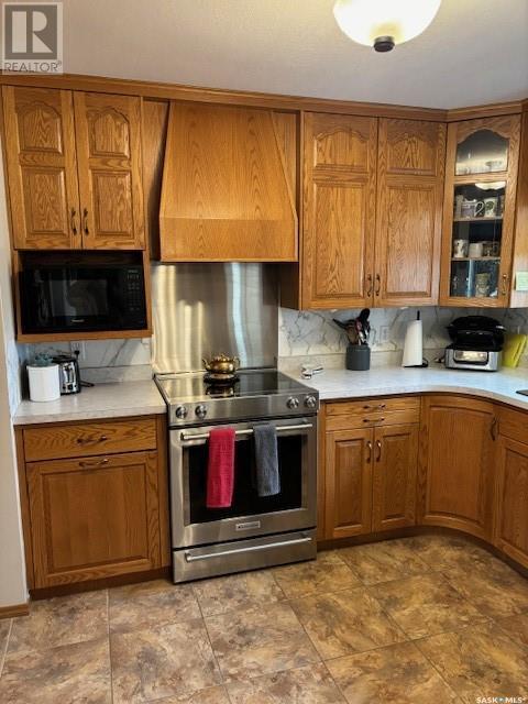 Photo 8 of 142 Coronation Drive, Canora SK