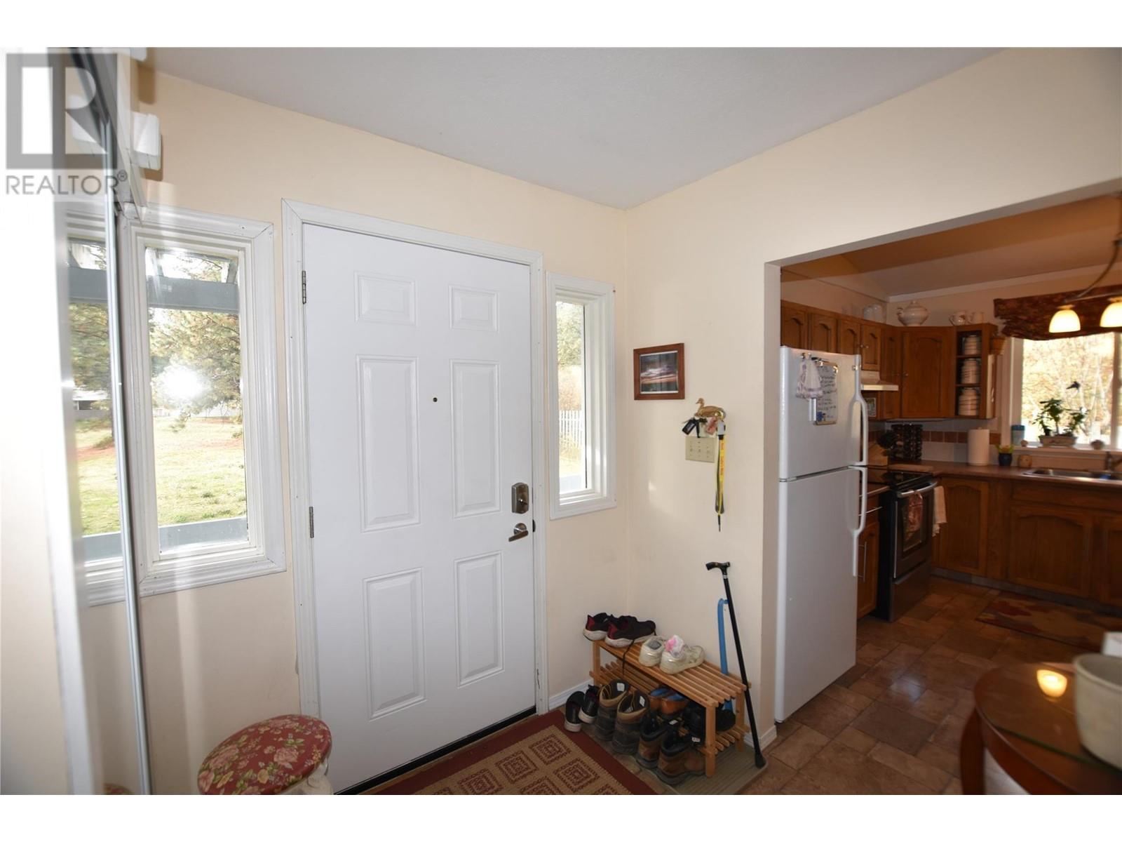  415 Hummingbird Avenue, Vernon
