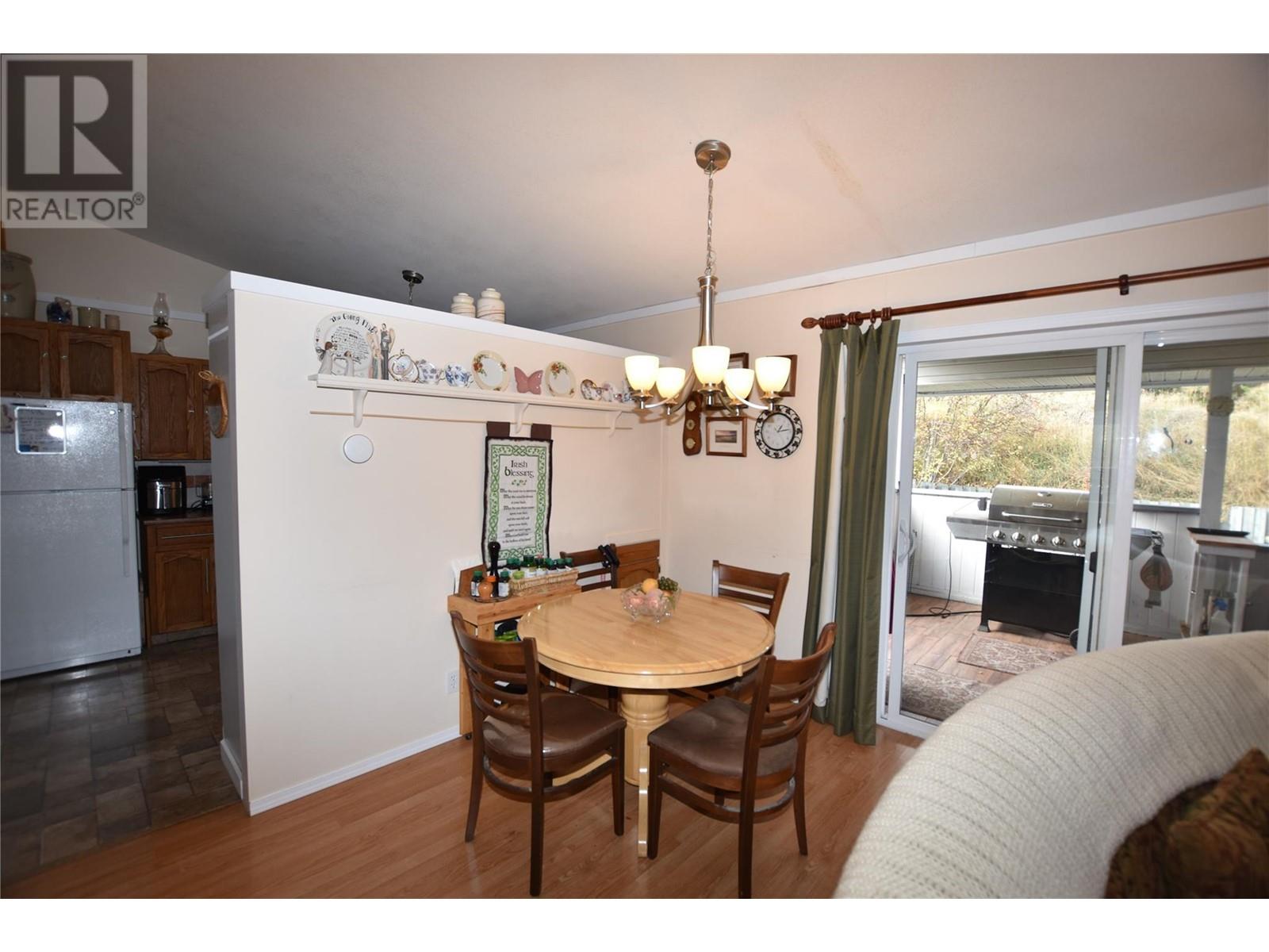  415 Hummingbird Avenue, Vernon