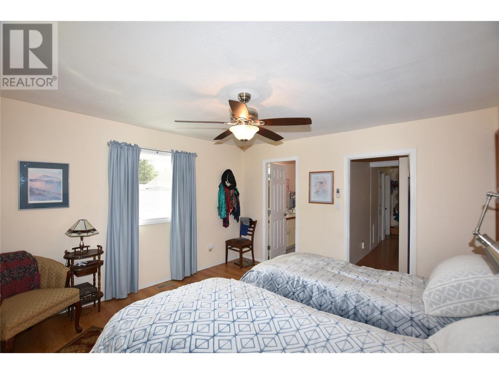  415 Hummingbird Avenue, Vernon