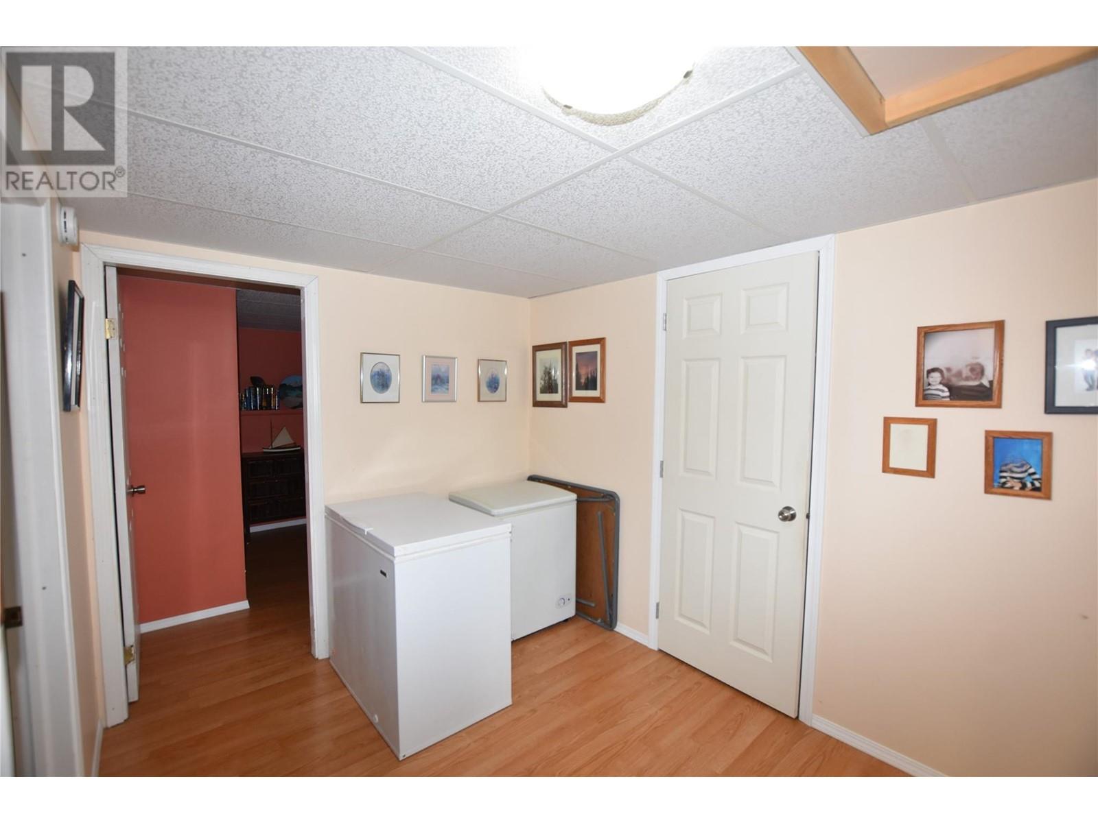  415 Hummingbird Avenue, Vernon