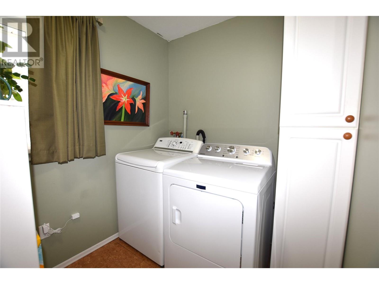  415 Hummingbird Avenue, Vernon