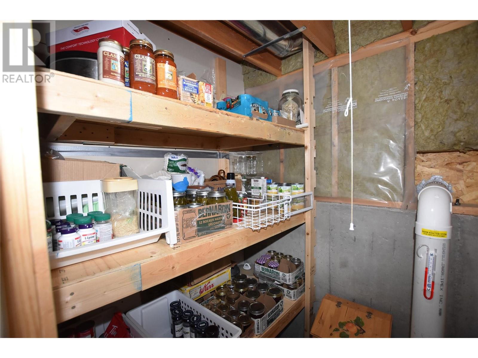  415 Hummingbird Avenue, Vernon