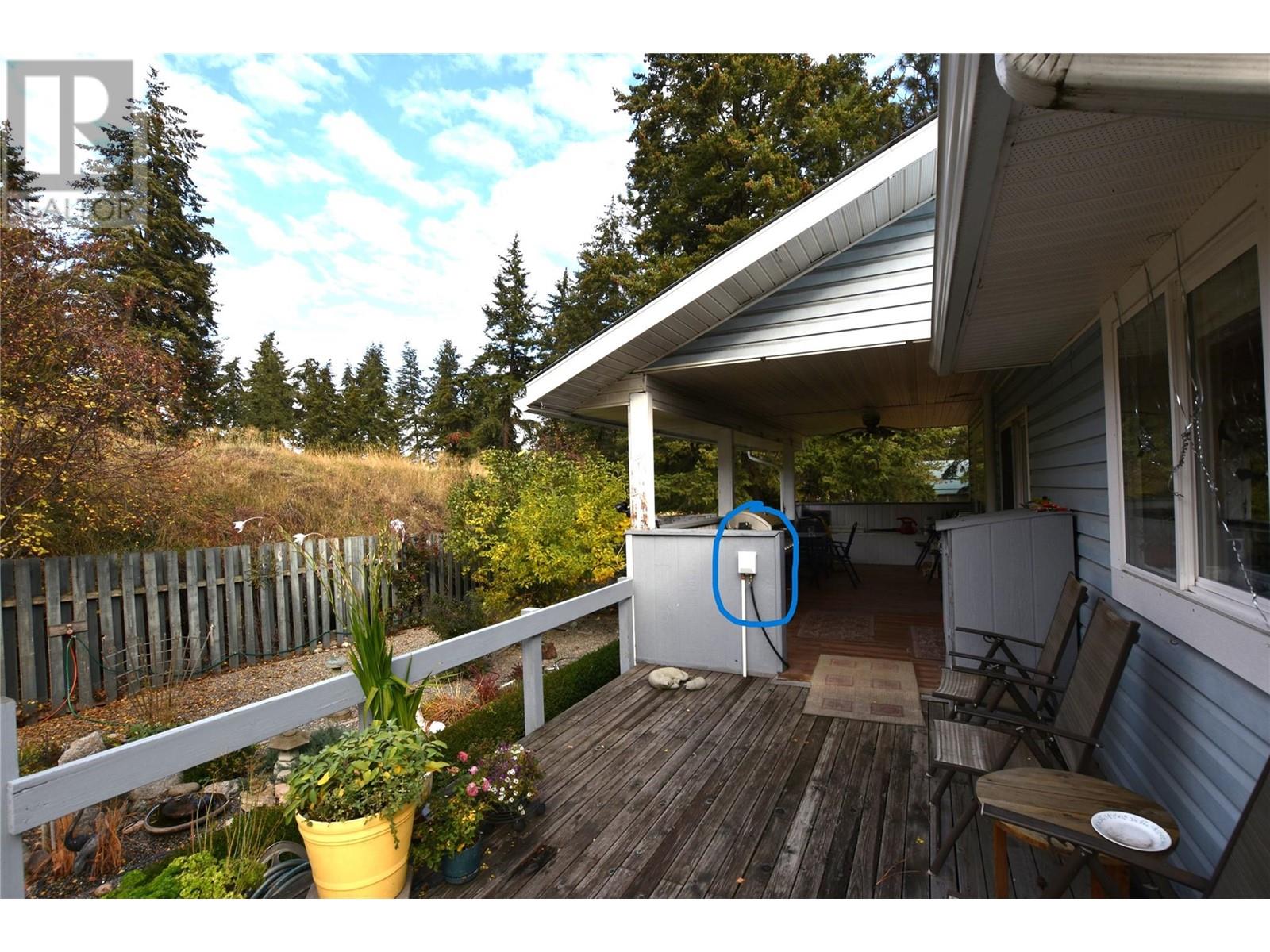 415 Hummingbird Avenue, Vernon