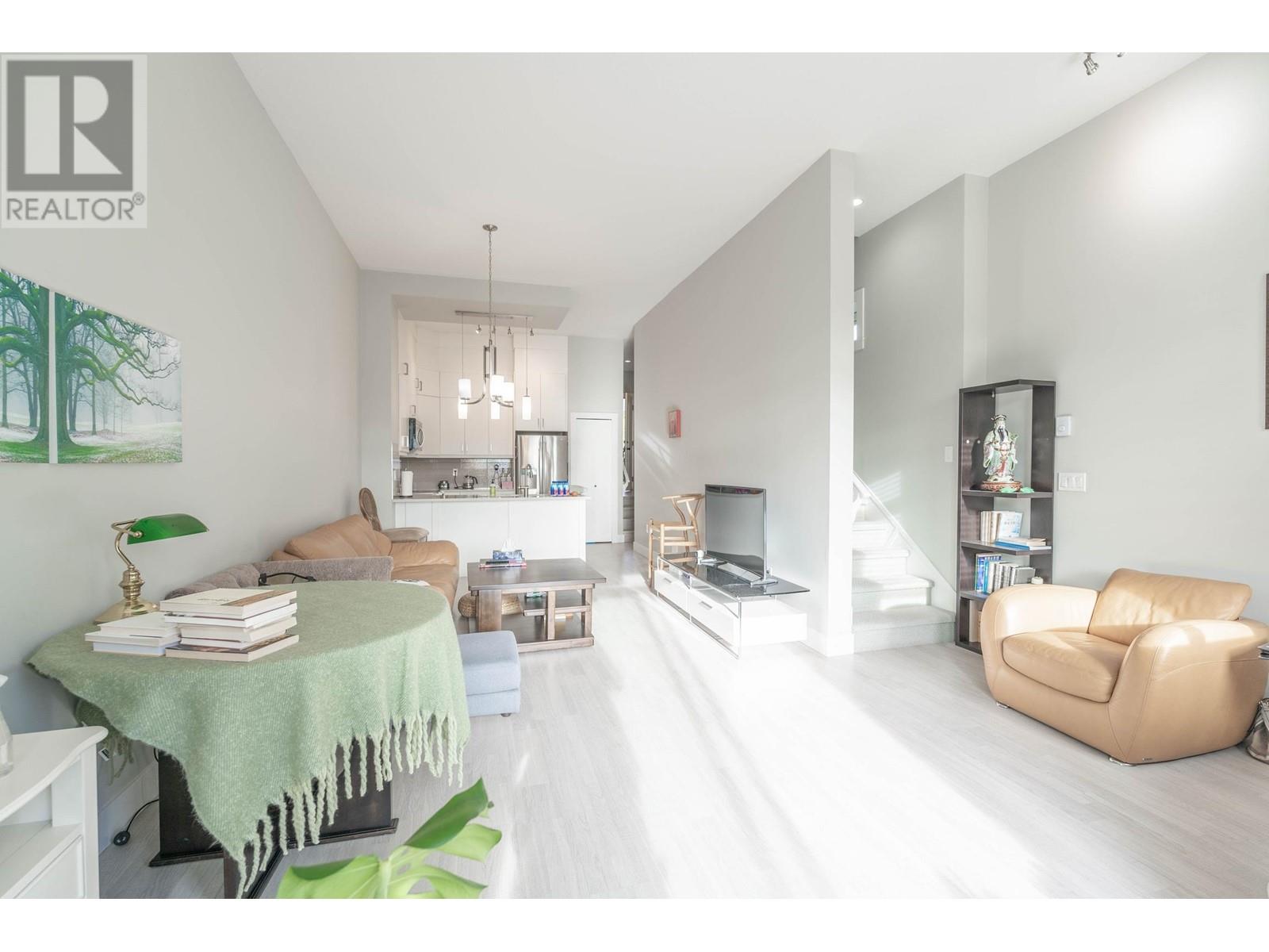 Photo 10 of 114 3525 Chandler Street, Coquitlam BC