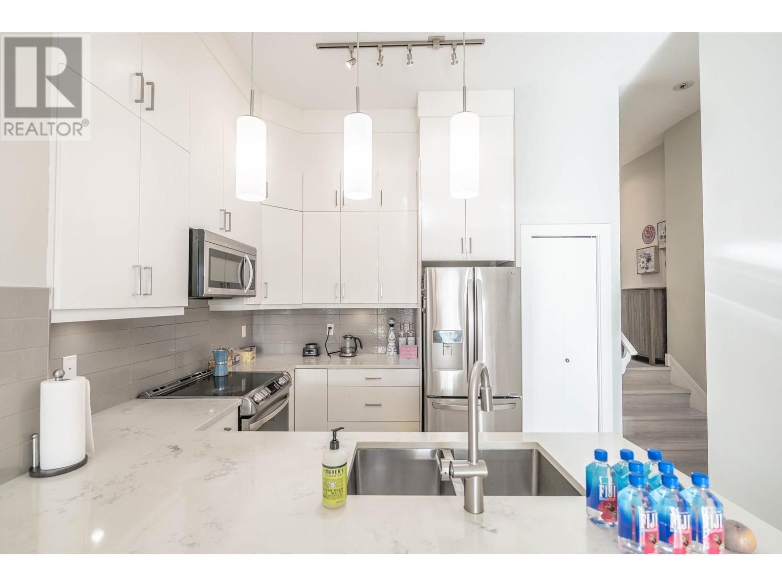 Photo 15 of 114 3525 Chandler Street, Coquitlam BC