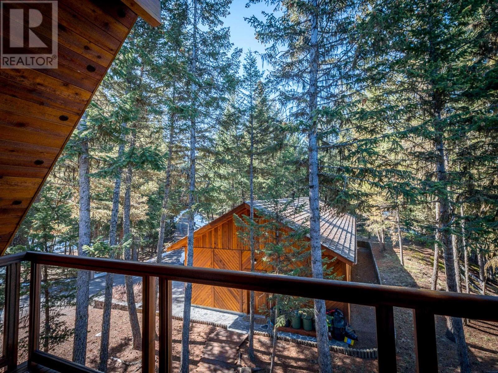6663 SVEN ROAD, Horse Lake