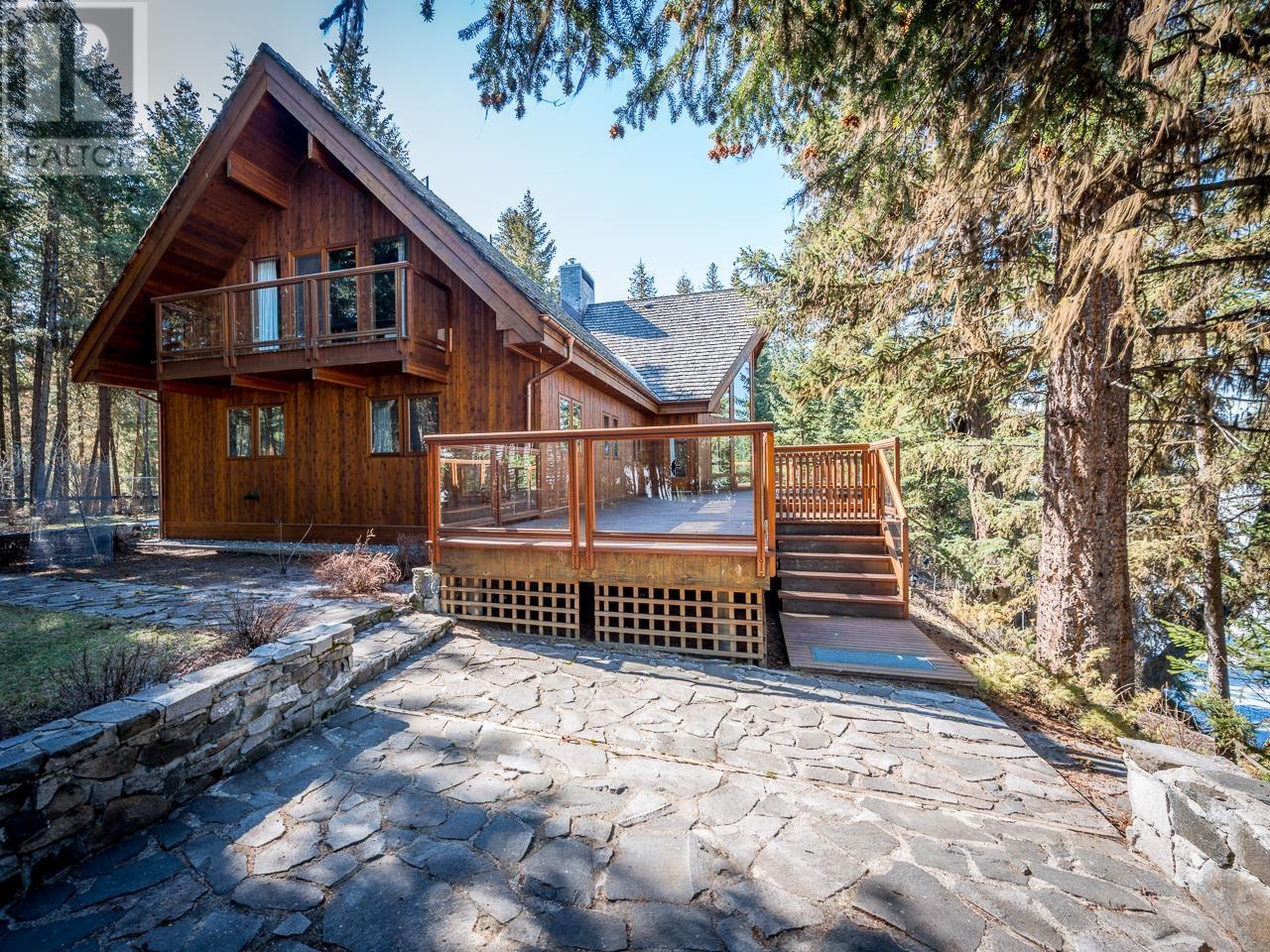 6663 SVEN ROAD, Horse Lake