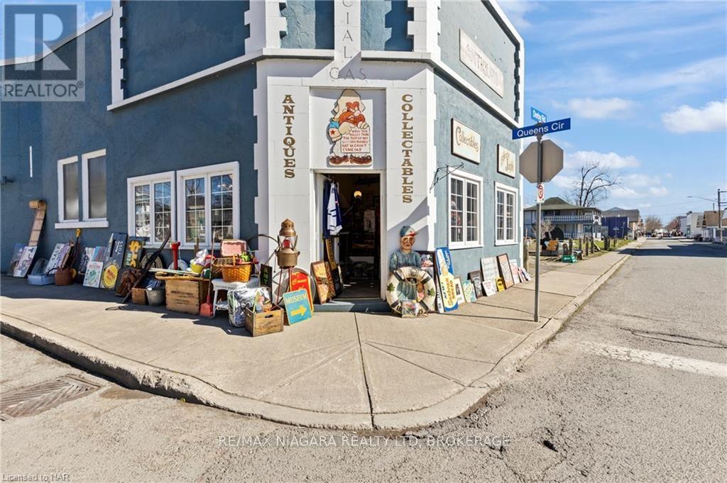 Photo 2 of 34 Queens Circle, Fort Erie ON