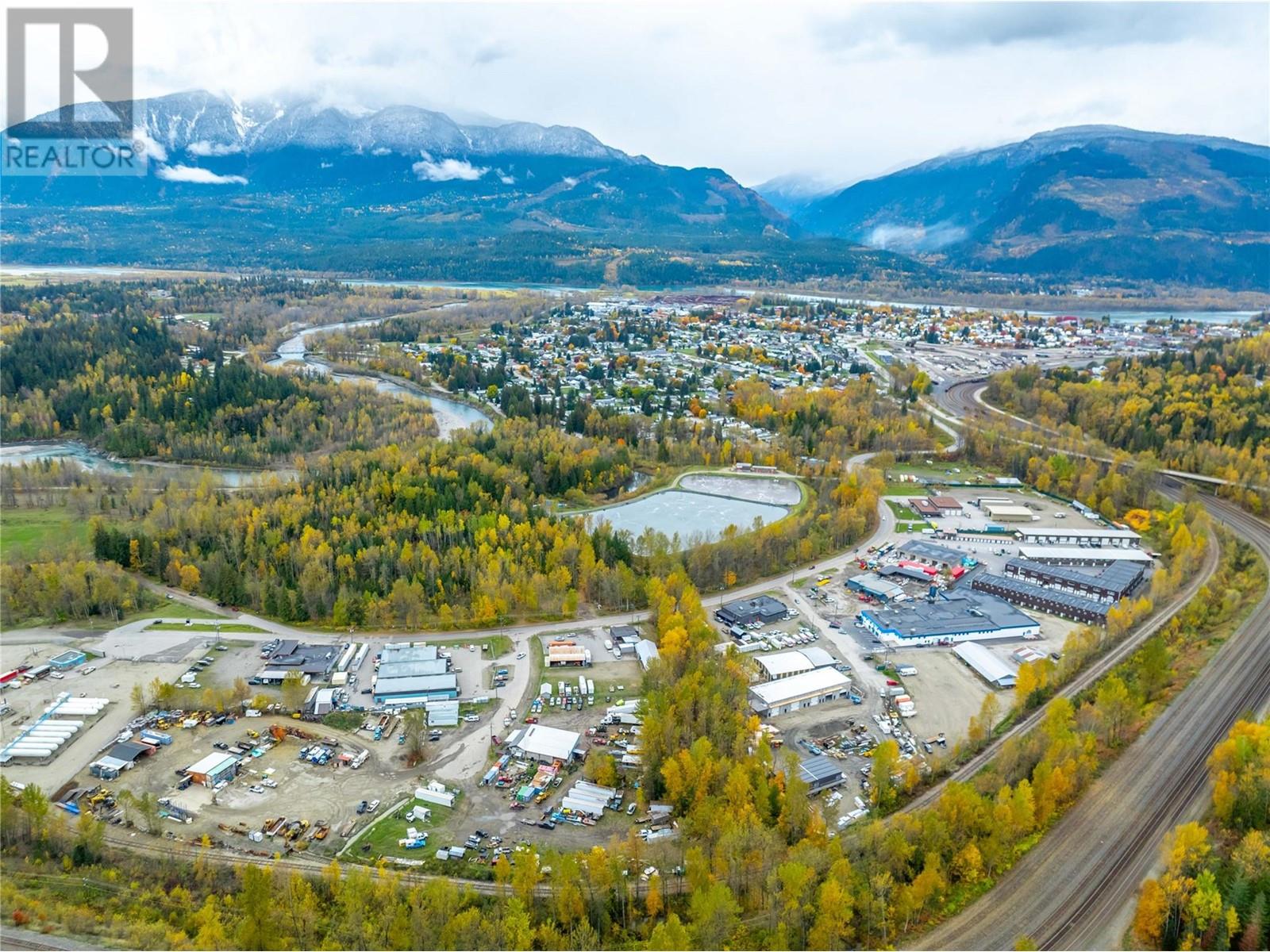96 Macpherson Street, Revelstoke