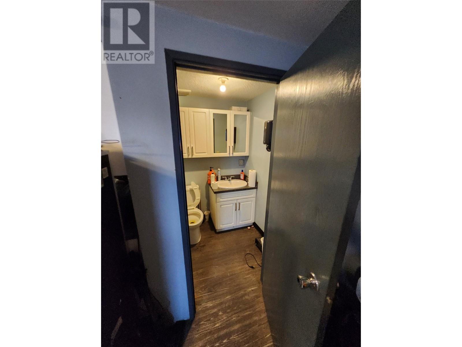 96 Macpherson Street, Revelstoke