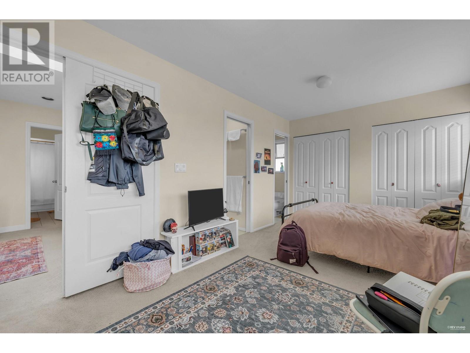 Photo 13 of 195 W 45th Avenue, Vancouver BC