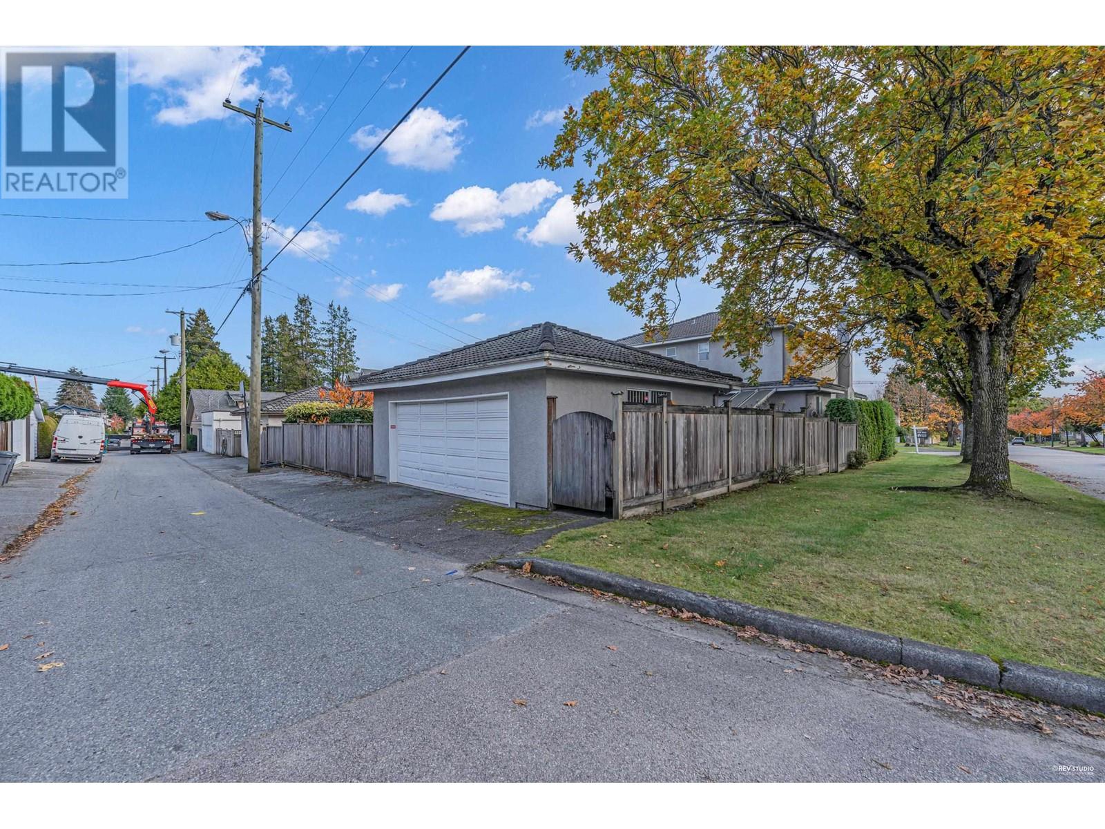 Photo 21 of 195 W 45th Avenue, Vancouver BC