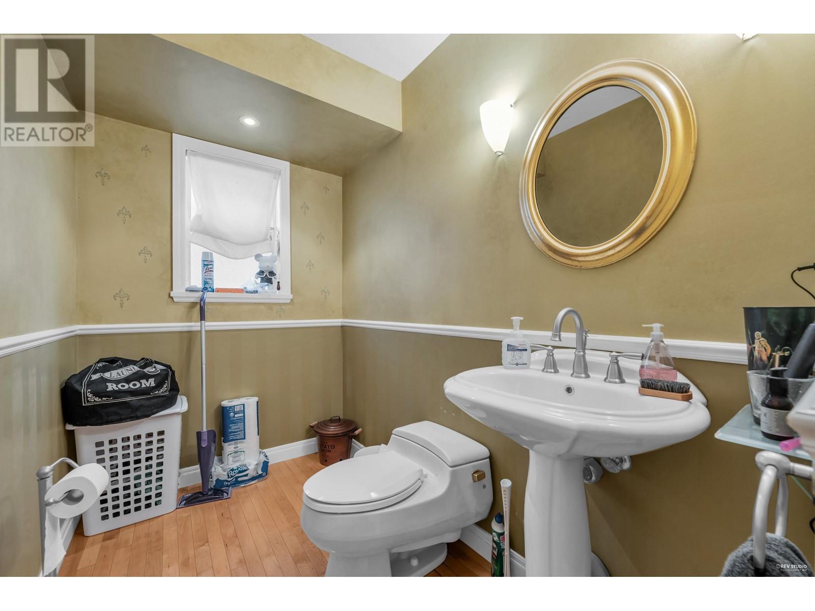 Photo 9 of 195 W 45th Avenue, Vancouver BC