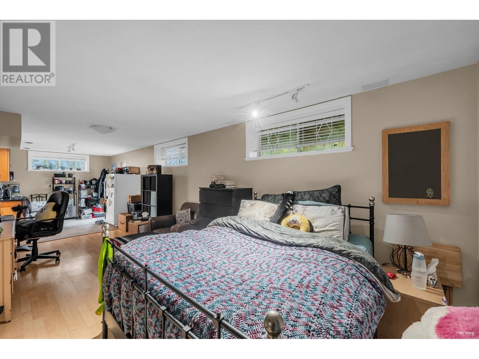 Photo 18 of 195 W 45th Avenue, Vancouver BC