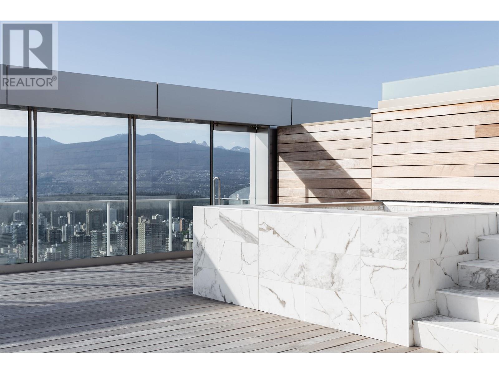 PH5 1480 HOWE STREET, Vancouver