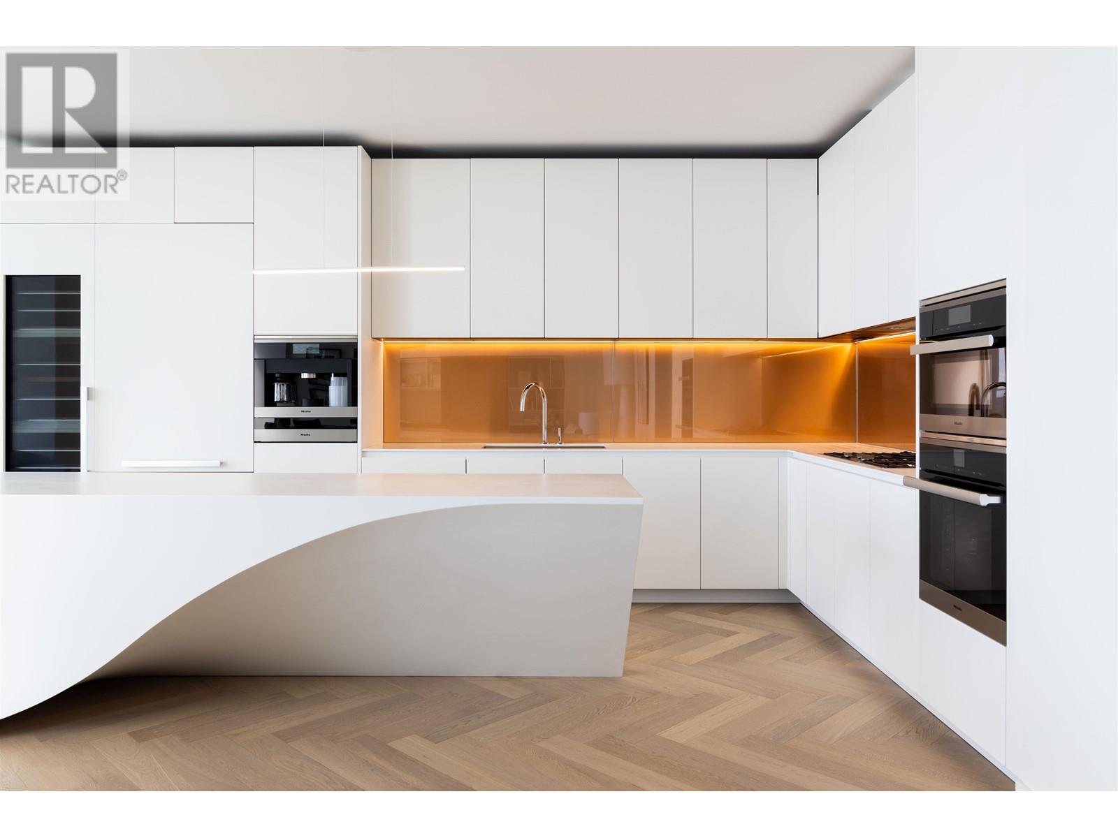PH5 1480 HOWE STREET, Vancouver