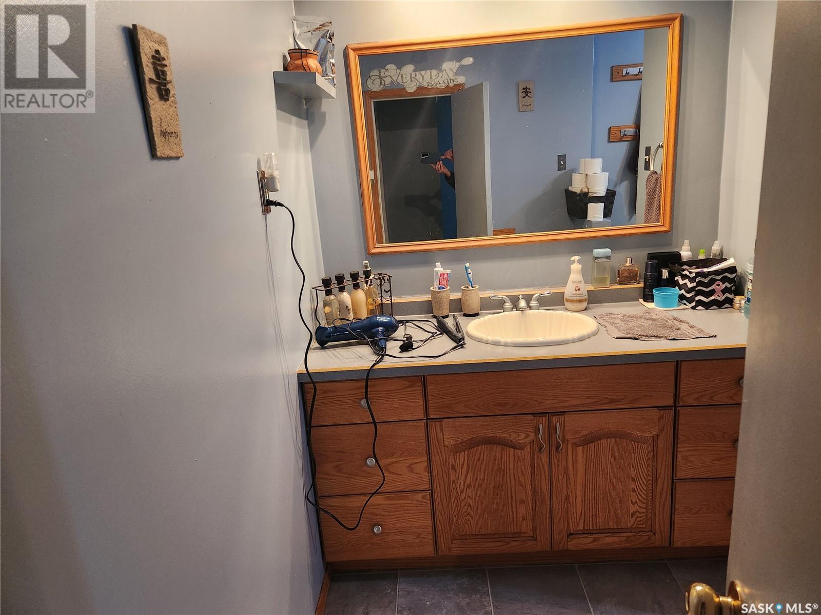 Photo 29 of 309 4th Street W, Nipawin SK