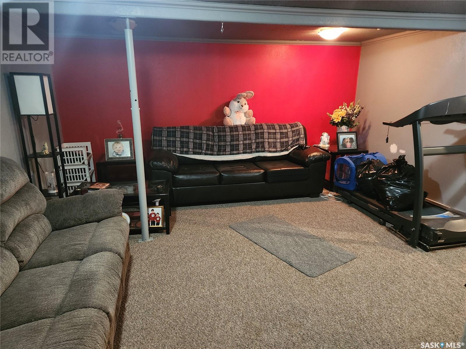 Photo 30 of 309 4th Street W, Nipawin SK