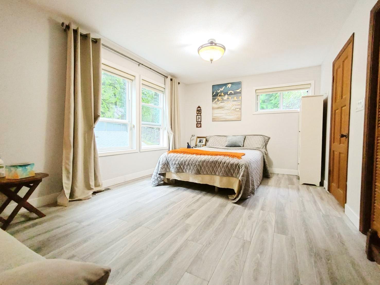 10216 HAYWARD STREET, Mission