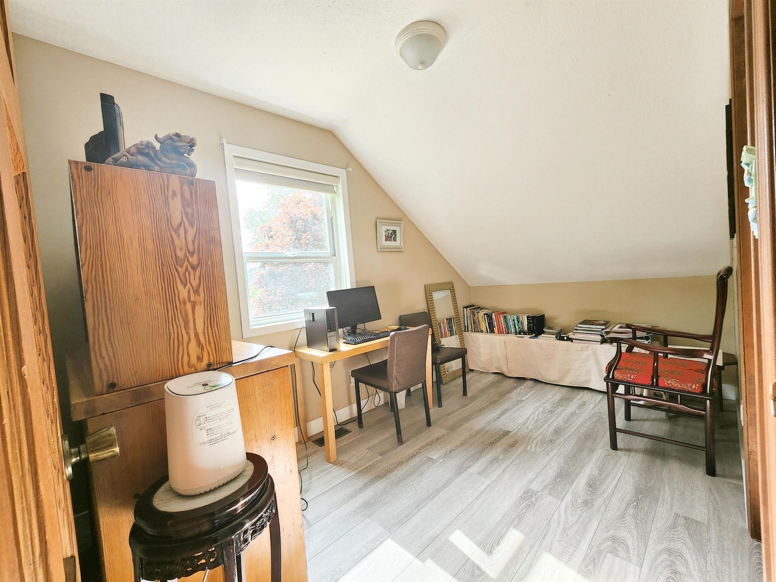 10216 HAYWARD STREET, Mission