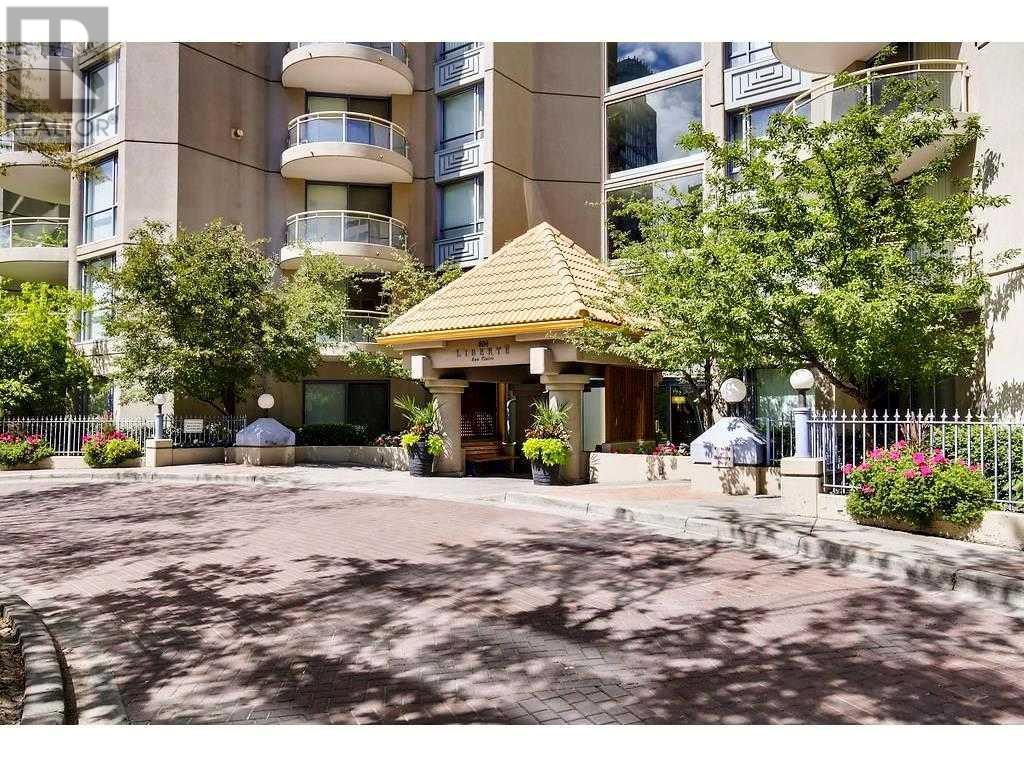 Single Family House High rise for Sale in    Avenue SW Eau Claire Calgary 