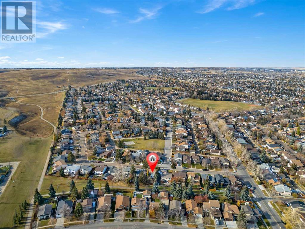 Single Family House for Sale in  Bermondsey Rise NW Beddington Heights Calgary 