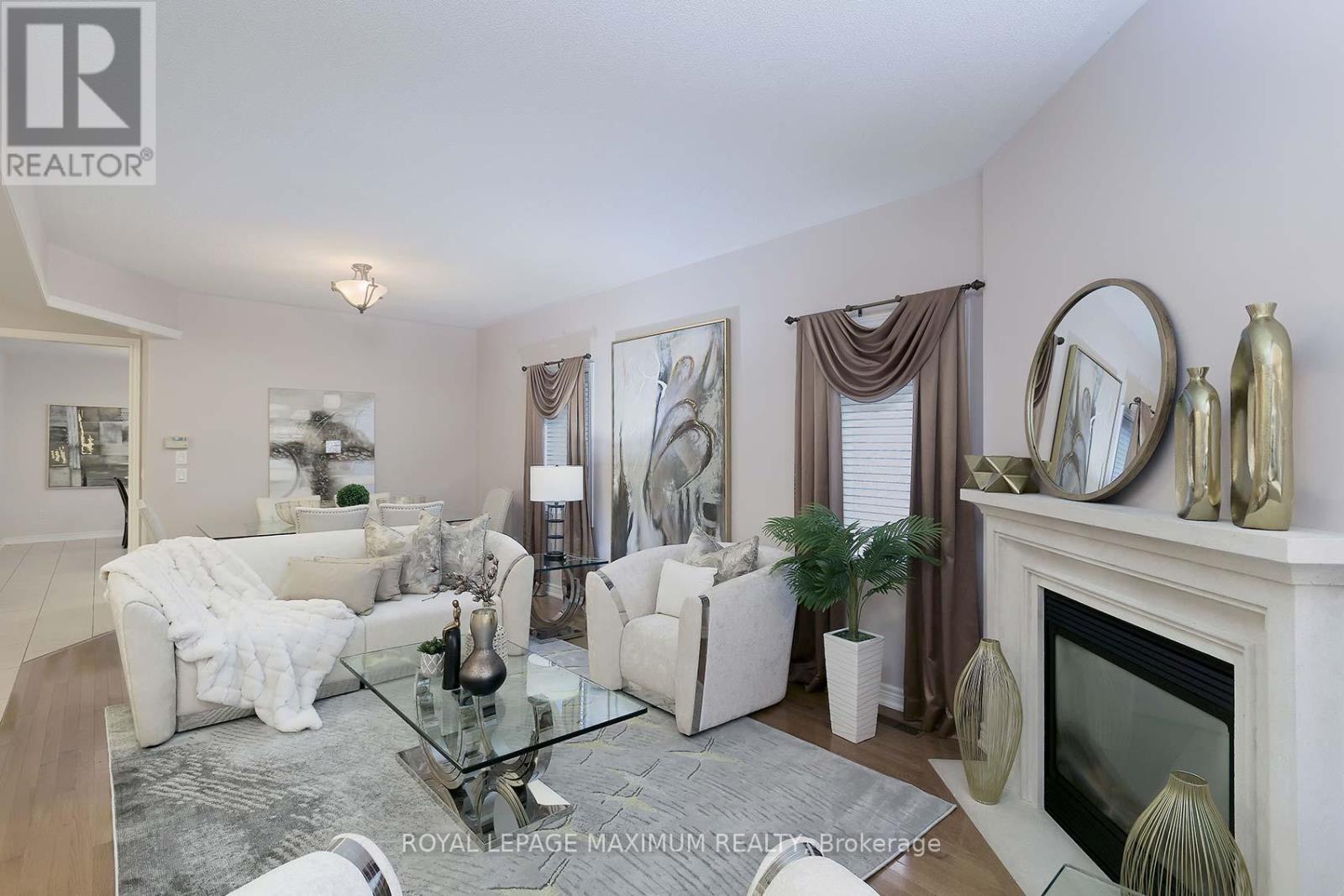 Single Family House Bungalow for Sale in  IVY GLEN DRIVE Vaughan (Patterson) 