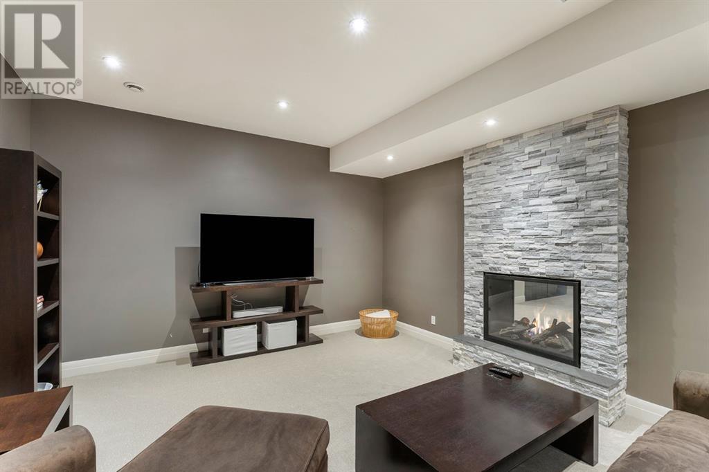 Single Family House for Sale in  Elveden Place SW Springbank Hill Calgary 