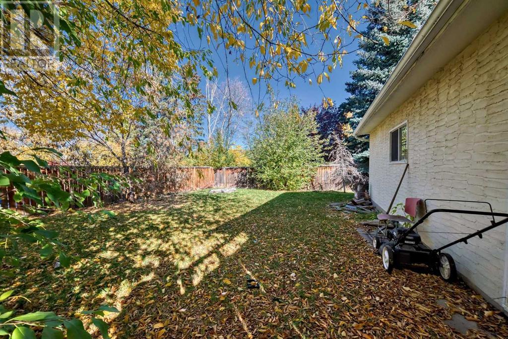 Single Family House Bungalow for Sale in  Dalhart Road NW Dalhousie Calgary 