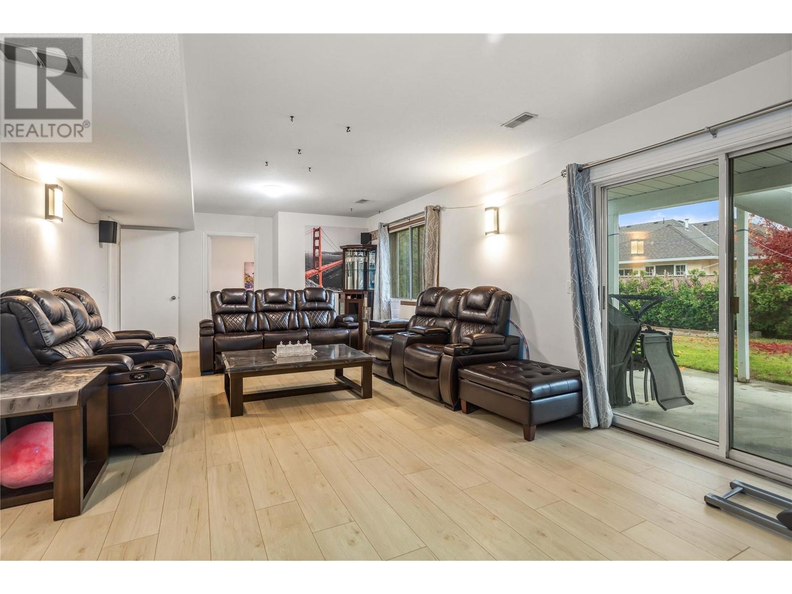 1730 Simpson Court, Kelowna