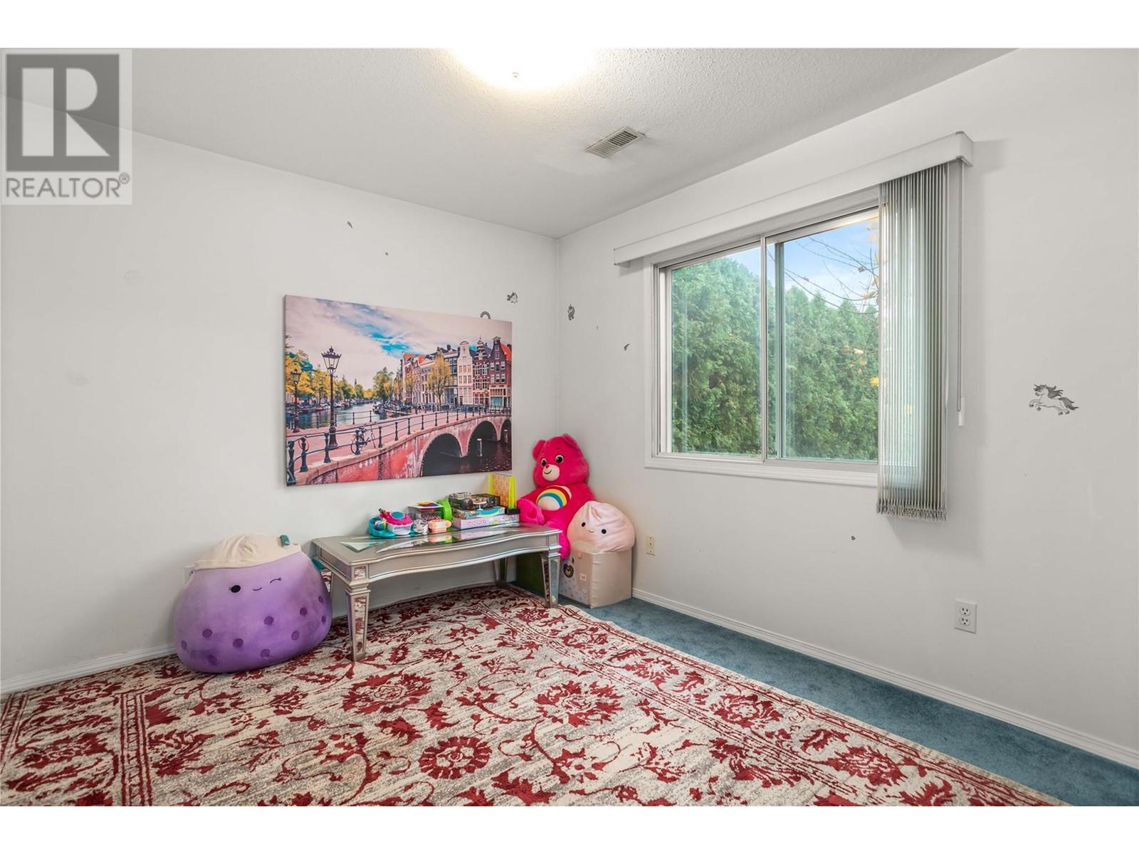  1730 Simpson Court, Kelowna