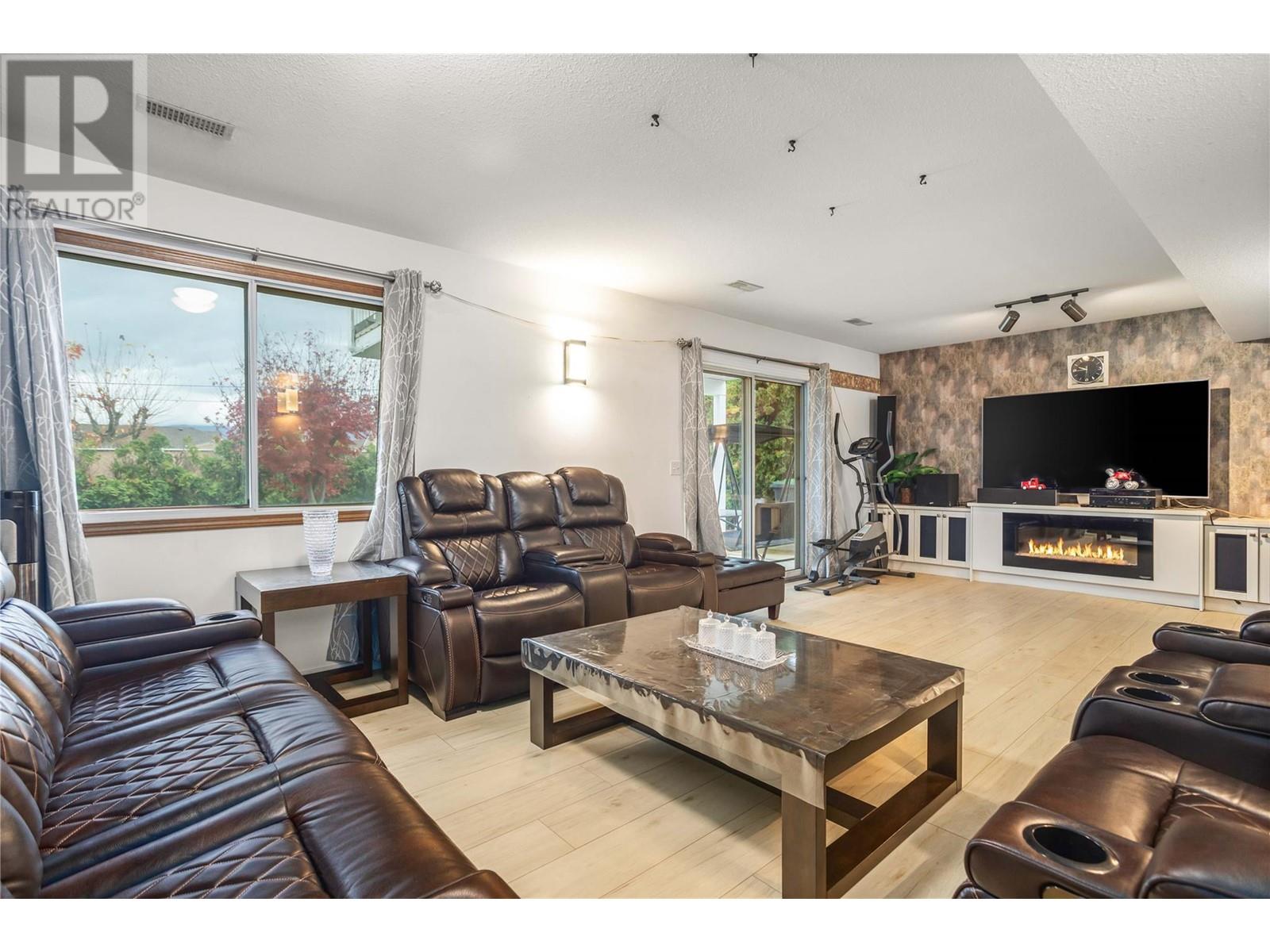  1730 Simpson Court, Kelowna