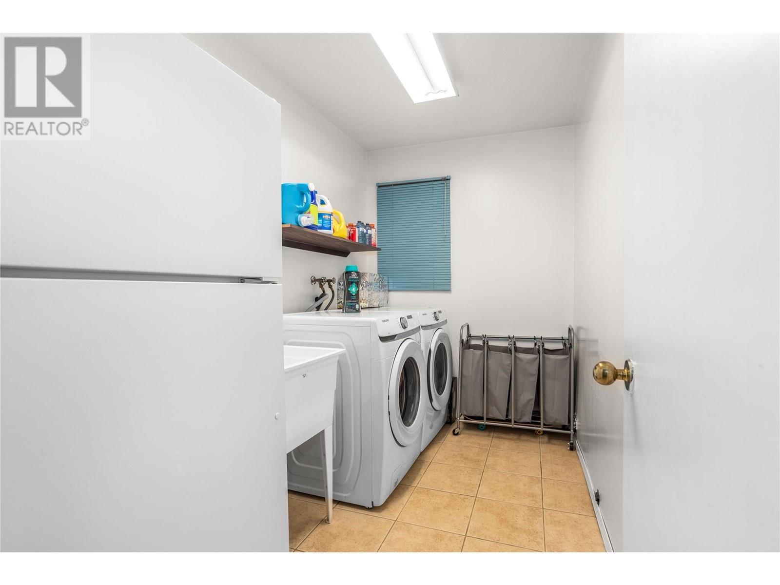  1730 Simpson Court, Kelowna