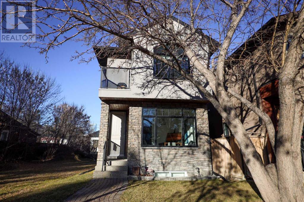 Single Family House for Sale in   Avenue SW Erlton Calgary 