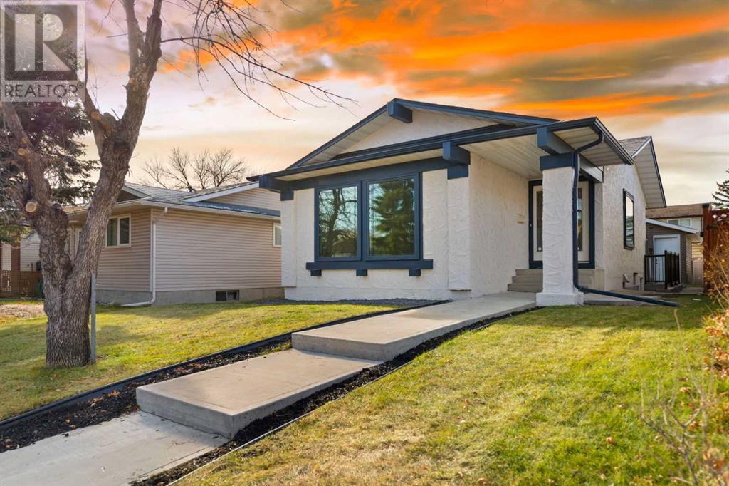 Single Family House Bungalow for Sale in  Templeside Circle NE Temple Calgary 