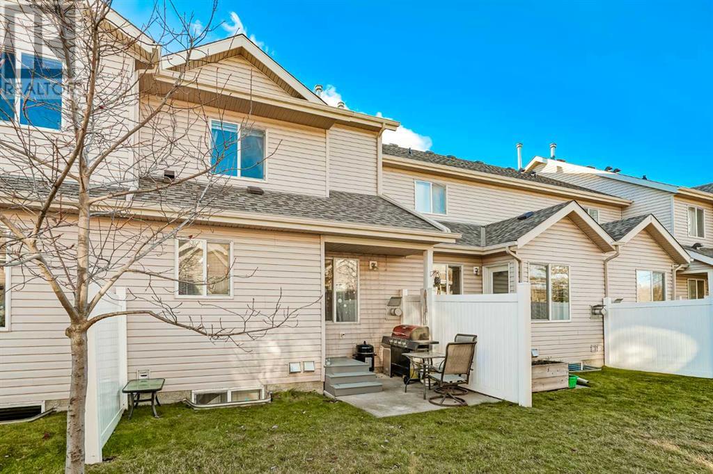 Single Family House for Sale in  Royal Oak Gardens NW Royal Oak Calgary 