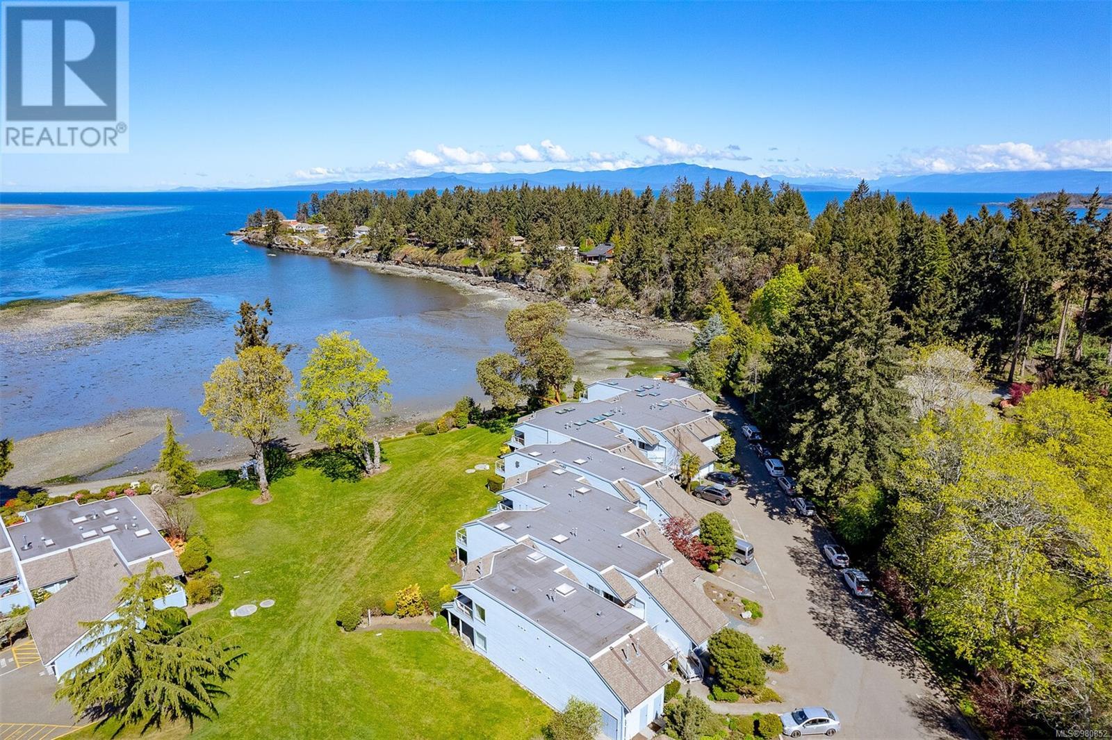 714 1600 Stroulger Rd, Nanoose Bay