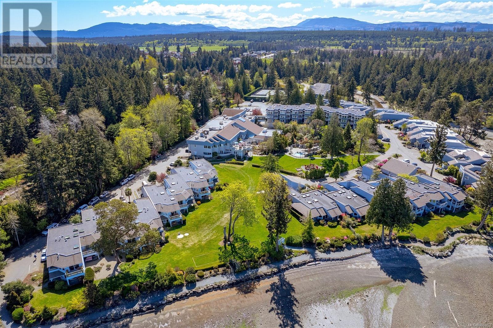 714 1600 Stroulger Rd, Nanoose Bay