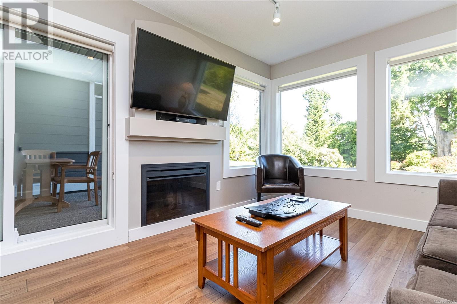 714 1600 Stroulger Rd, Nanoose Bay