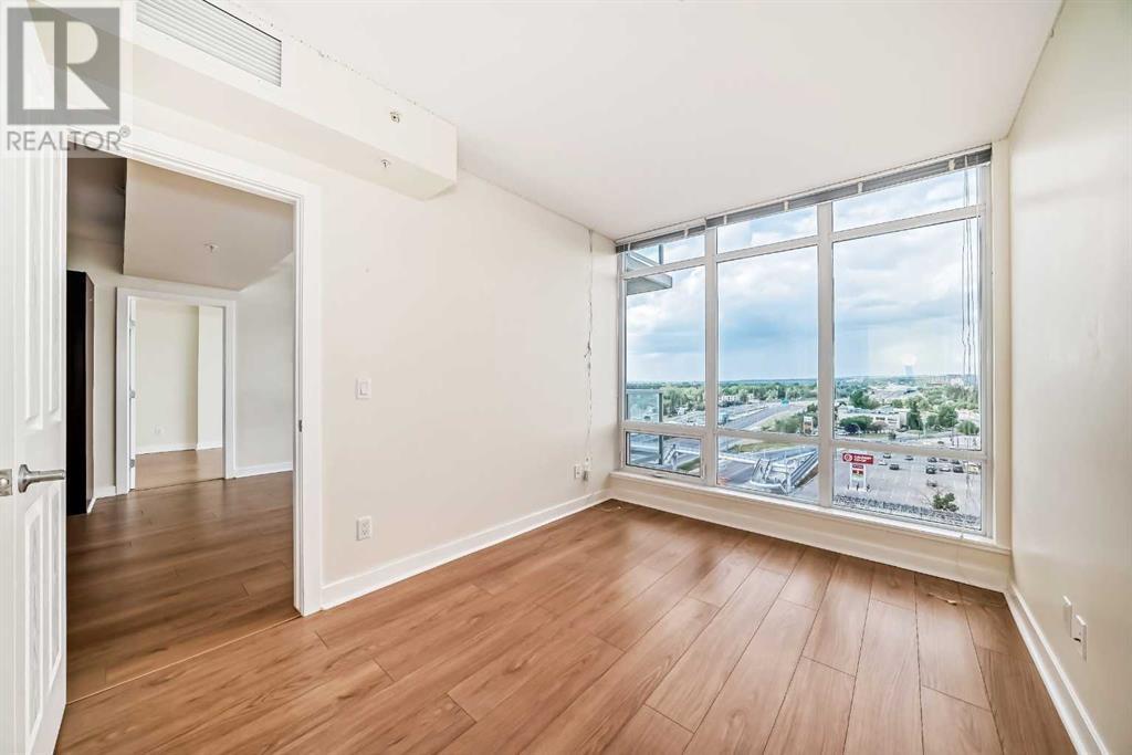 Single Family House High rise for Sale in   brentwood Road NW Brentwood Calgary 