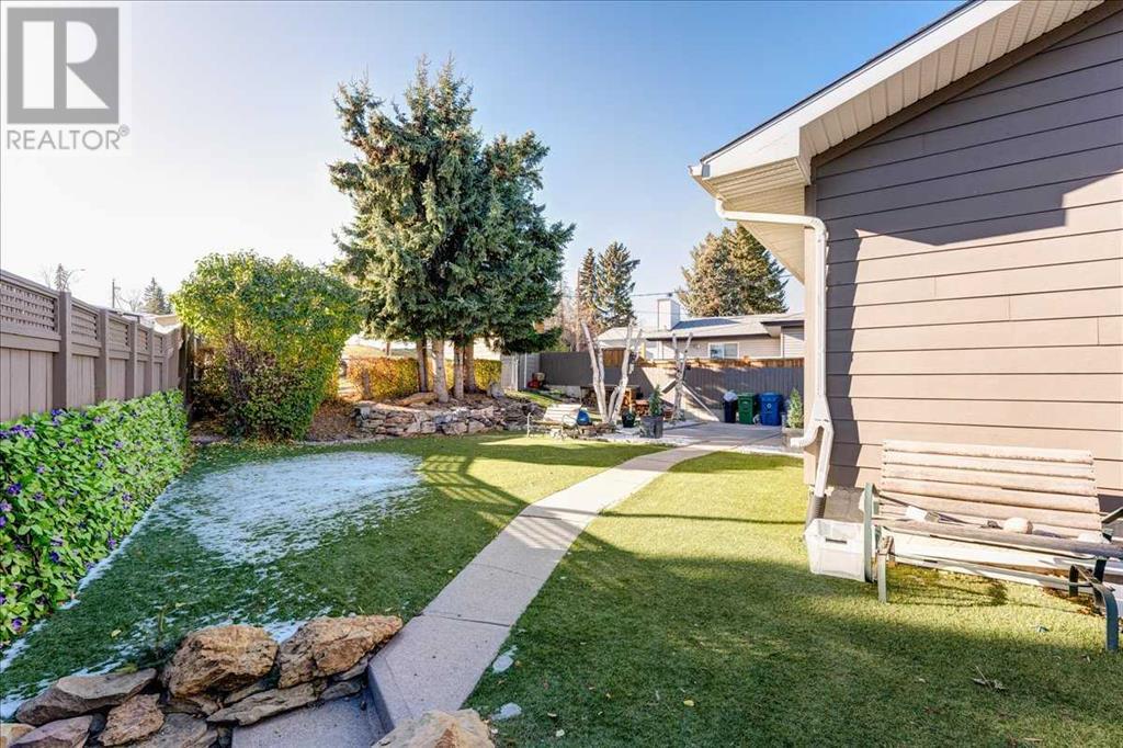 Single Family House Bungalow for Sale in  Hunterhaven Place NW Huntington Hills Calgary 