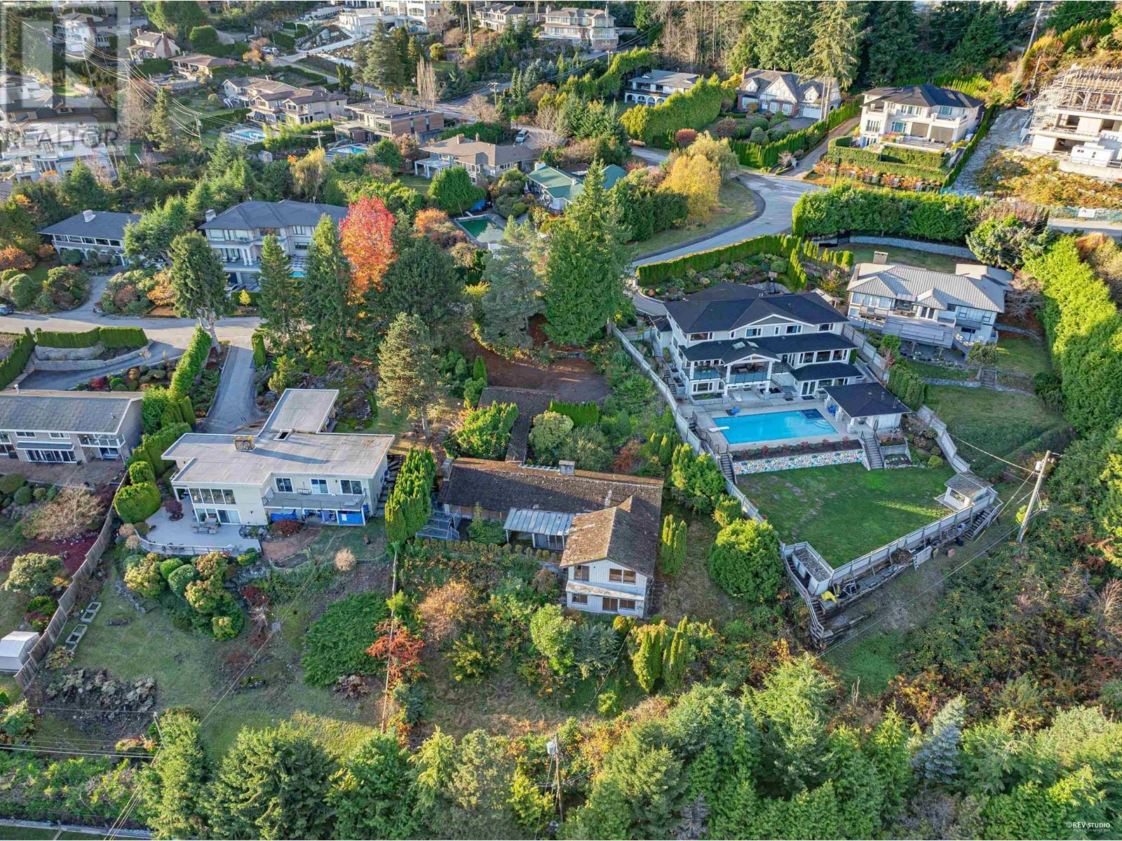 1094 HILLSIDE ROAD, West Vancouver real estate listing R2944754