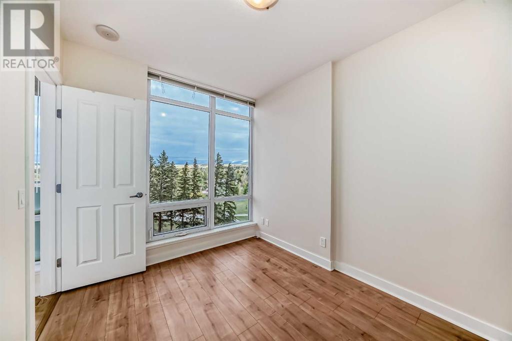 Single Family House High rise for Sale in   Brentwood Common NW Brentwood Calgary 