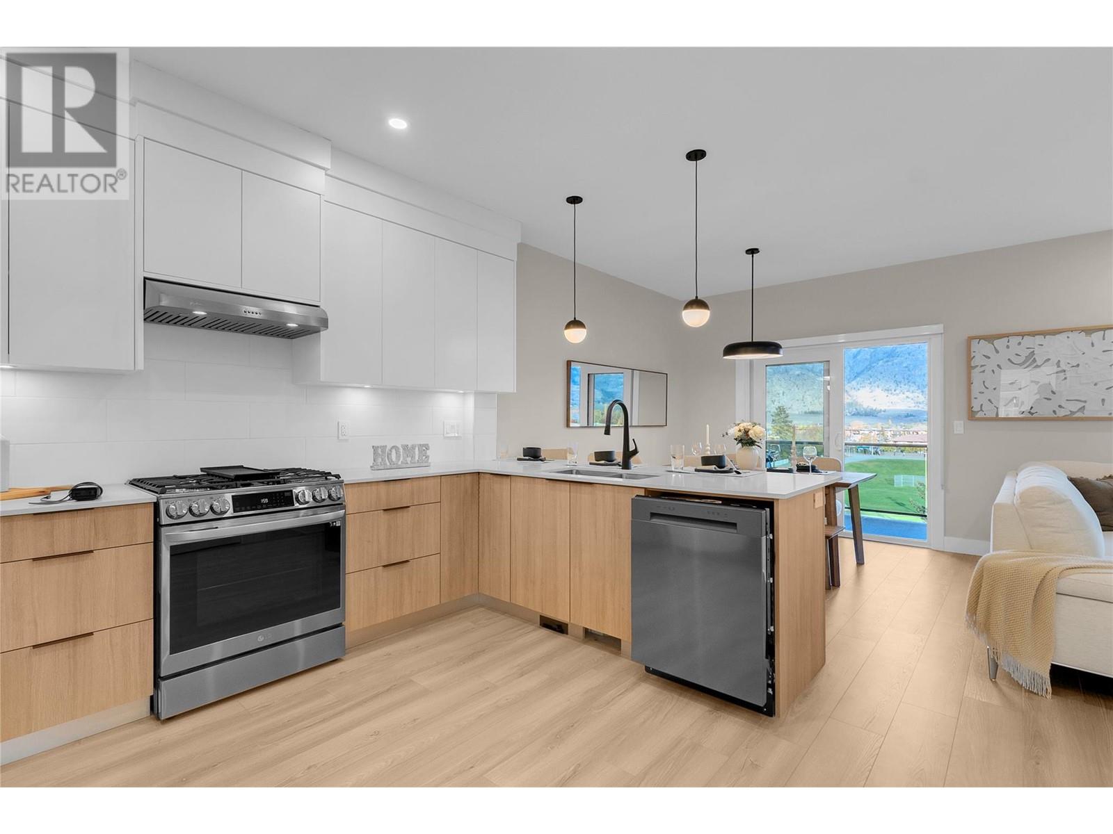 6811 Nighthawk Drive Unit# 3, Osoyoos