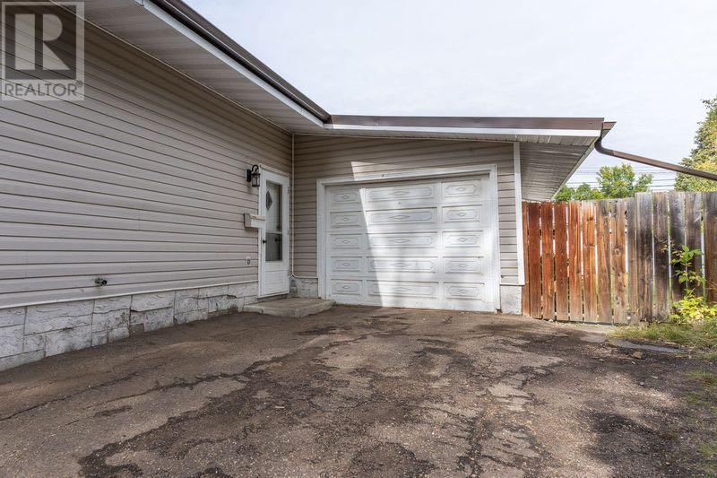 Single Family House Bungalow for Sale in   Avenue Mount Pleasant Camrose 