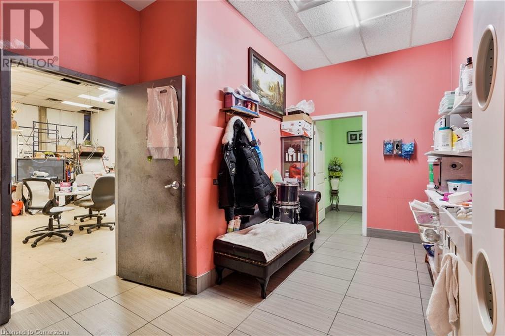 Photo 14 of 276 Parkdale Avenue N, Hamilton ON