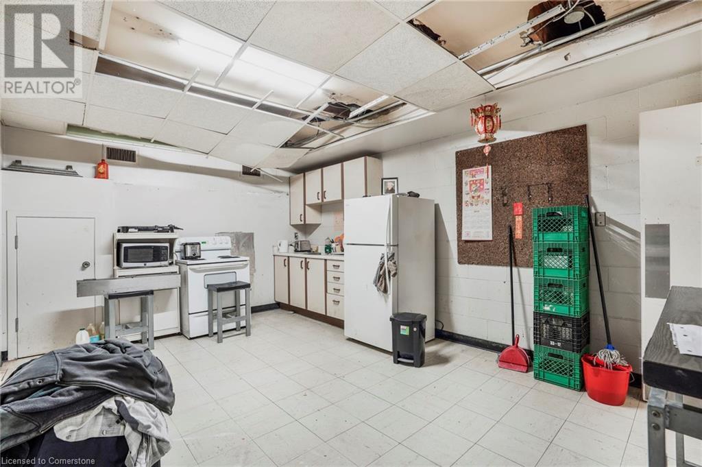 Photo 25 of 276 Parkdale Avenue N, Hamilton ON