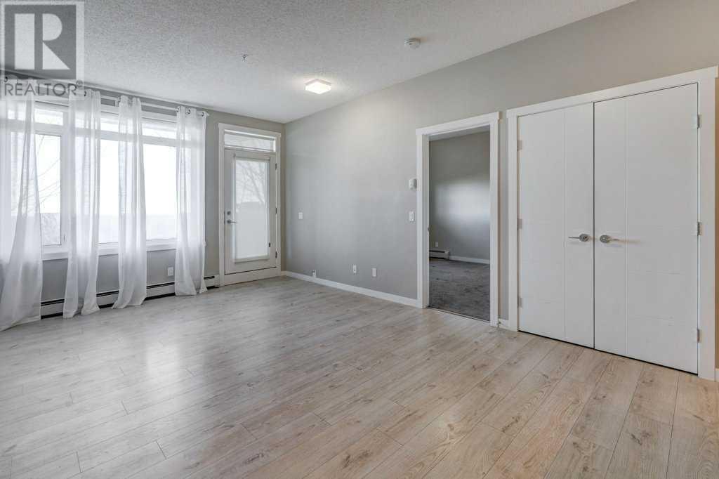 Single Family House Low rise for Sale in   Sherwood Square NW Sherwood Calgary 